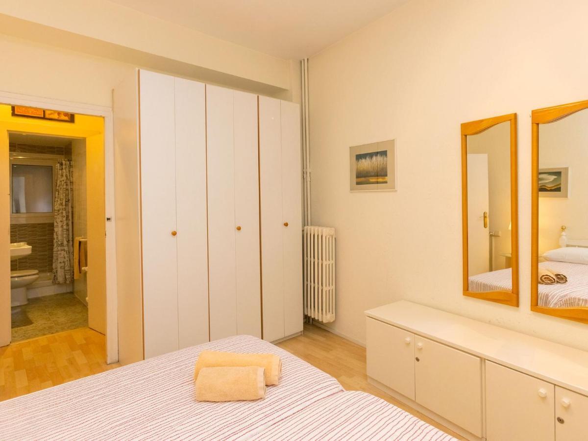 Apartment Eixample Dret Corsega Roger Lluria By Interhome Барселона Екстериор снимка