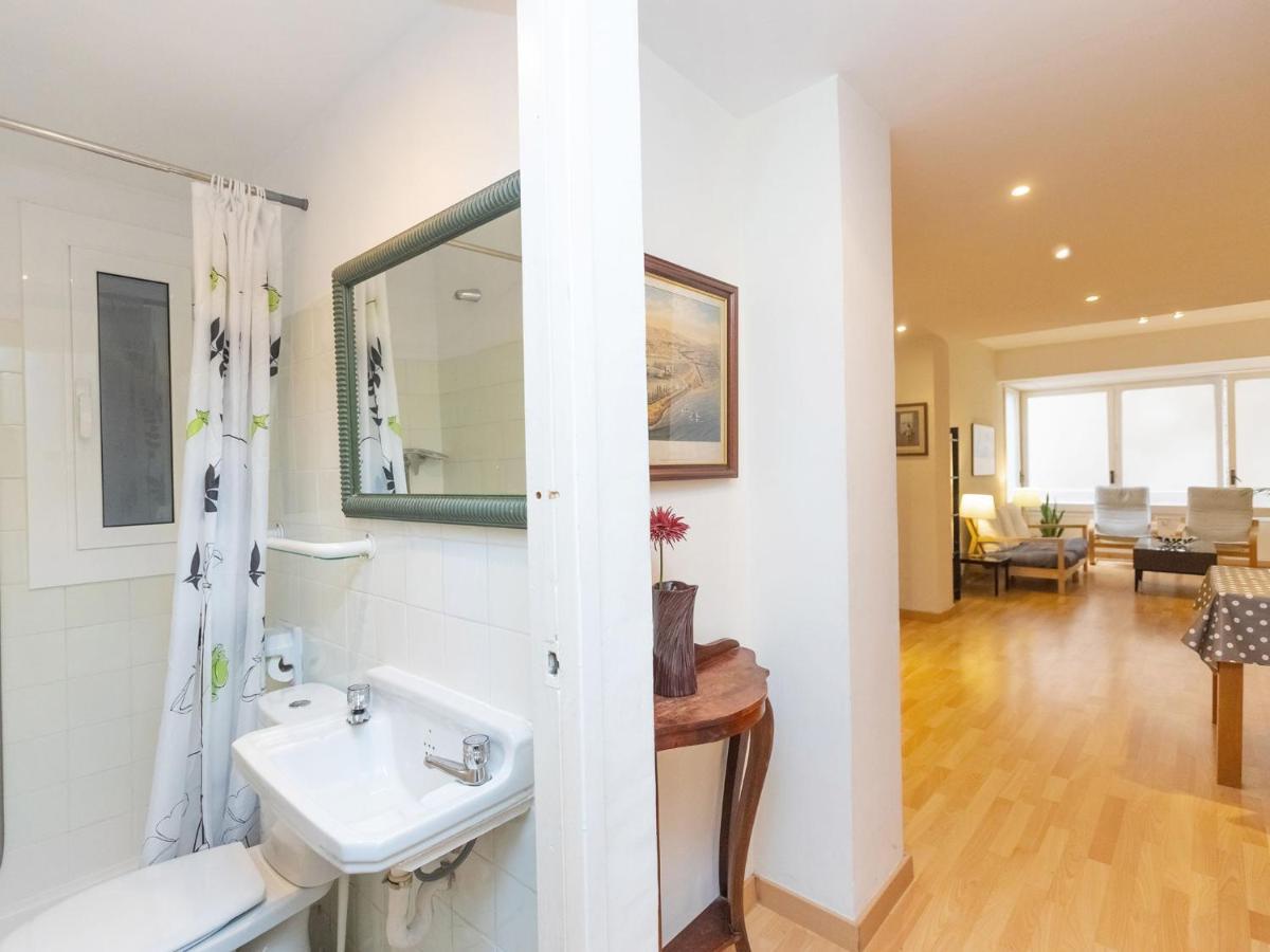Apartment Eixample Dret Corsega Roger Lluria By Interhome Барселона Екстериор снимка